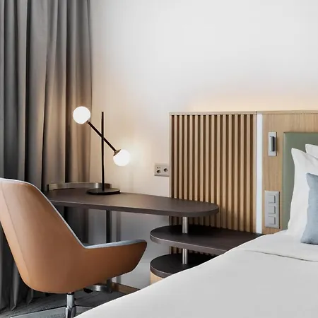 Courtyard By Marriott Hotel 4*