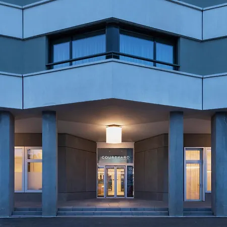 Courtyard By Marriott Hotel 4*