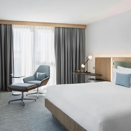 מלון Courtyard By Marriott