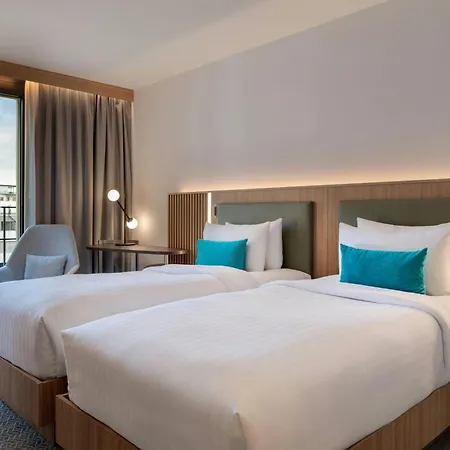 Otel Courtyard By Marriott 4*