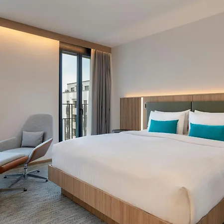 Courtyard By Marriott