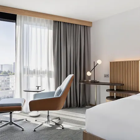 Courtyard By Marriott 4*