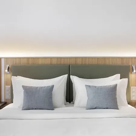 Courtyard By Marriott Hotel Biel
