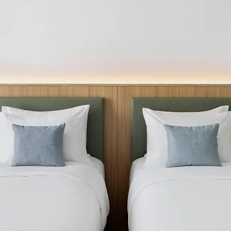 Courtyard By Marriott