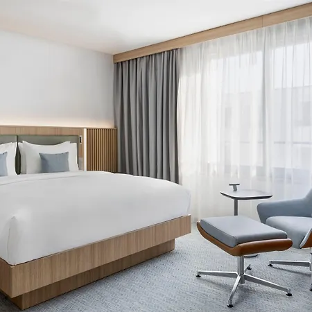 Hotel Courtyard By Marriott 4*