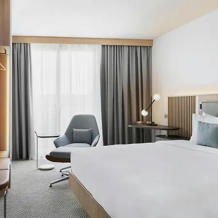 Courtyard By Marriott