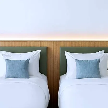 Courtyard By Marriott