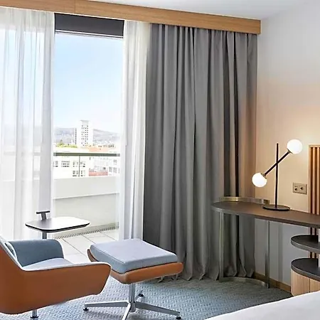 Courtyard By Marriott 4*