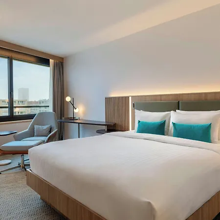 Courtyard By Marriott Hotel