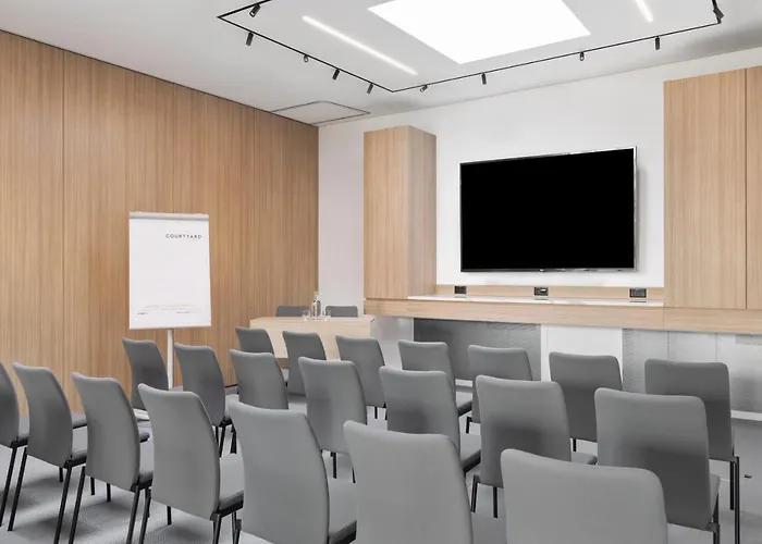 Hotel Courtyard By Marriott