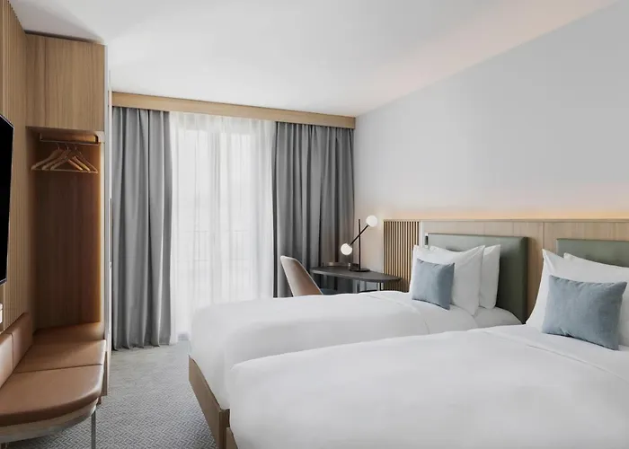 فندق Courtyard By Marriott بيل