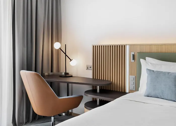 Courtyard By Marriott Hotel 4*