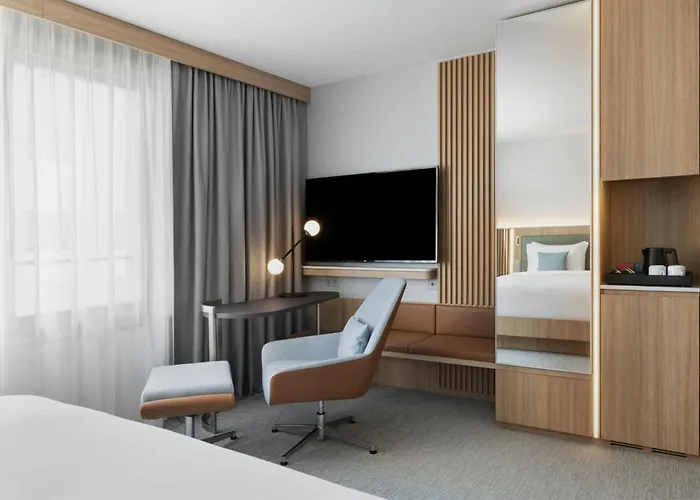 Courtyard By Marriott 4*