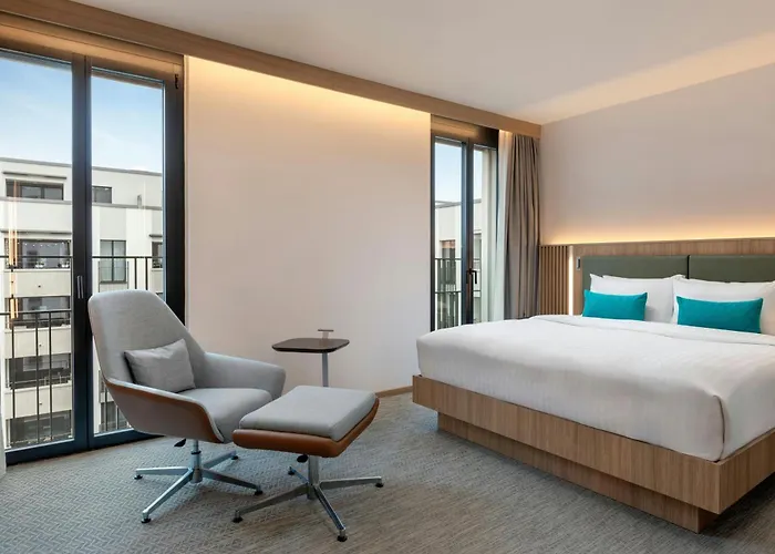 Courtyard By Marriott فندق بيل