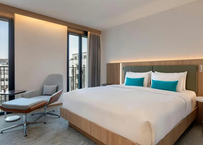 Courtyard By Marriott