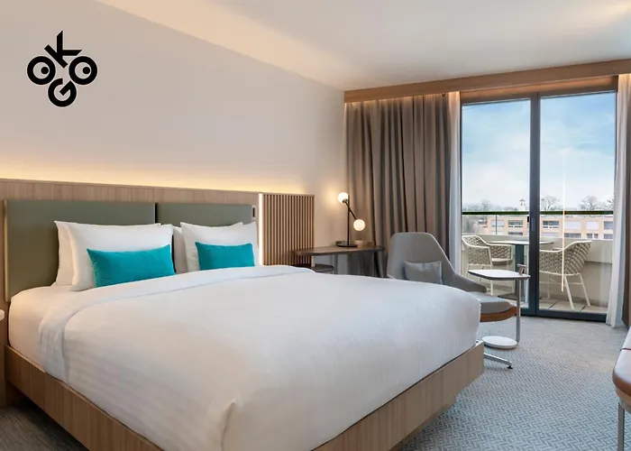 فندق Courtyard By Marriott 4*