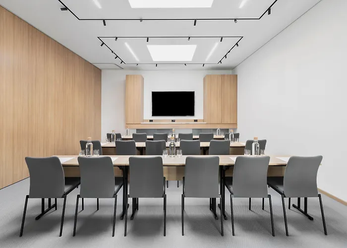 Courtyard By Marriott بيل