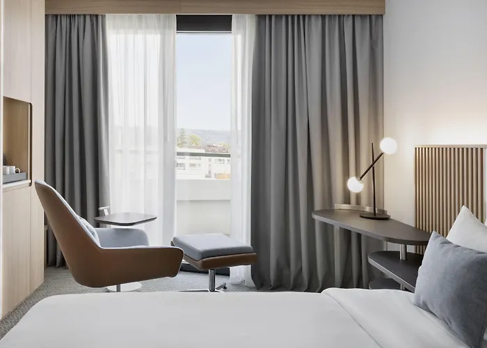 Courtyard By Marriott Hotel 4*