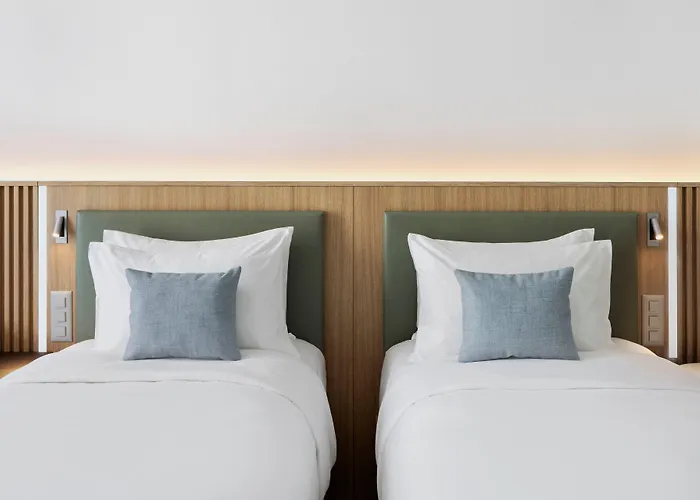 Courtyard By Marriott