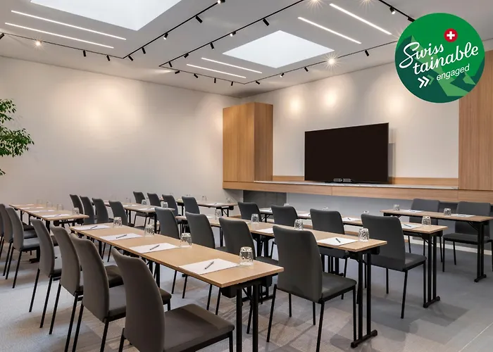 Courtyard By Marriott Hotel 4*